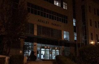 Ceyhan’daki rüşvet operasyonunda 5 kişi tutuklandı