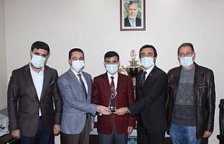 Cizre TSO’dan en çok ihracat yapan firmaya ödül