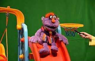 Çocuklar, yeni arkadaşları puki ile her hafta bir...