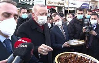 Cumhurbaşkanı Erdoğan’dan gazetecilere sucuk...