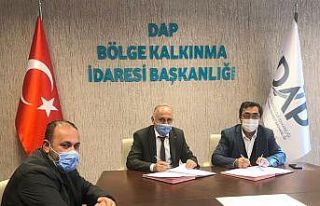 DAP’tan, Çayırlı’ya tarım makinaları desteği