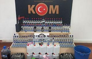 Denizli’de 22 bin litre kaçak ve sahte alkol ele...