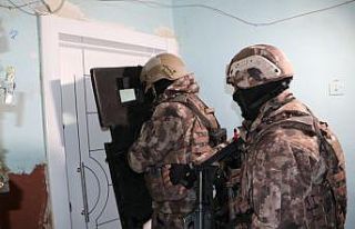 Denizli’de FETÖ / PDY terör örgütü üyesi 9...