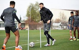 Denizlispor, Ankaragücü maçının saatini bekliyor