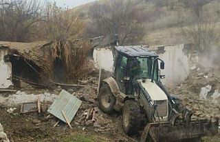 Depremden etkilenen Tunceli’de bin 486 ağır hasarlı...