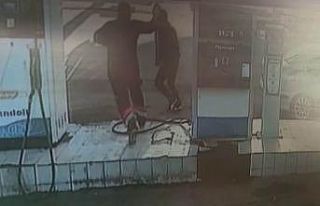 Depremin merkez üssünde panik anları güvenlik...