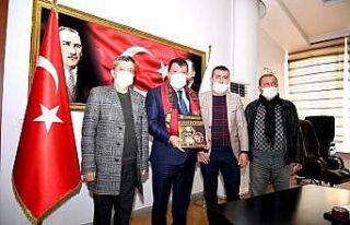 Derebeyleri Taraftarlar Derneği Taraftar Dergisinin...