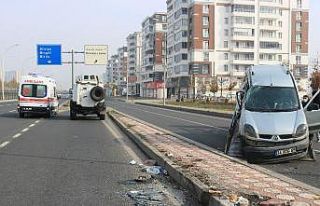 Diyarbakır’da kısıtlamada bomboş yolda trafik...