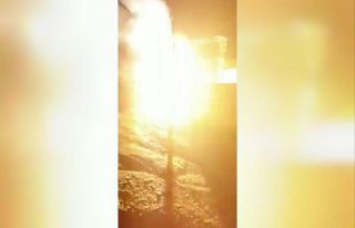 Diyarbakır’da trafo bomba gibi patladı