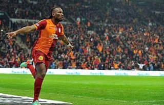 Drogba, Webo ve Demba Ba’ya teşekkür etti