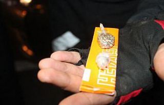 Dur ihtarına uymayan araçtan uyuşturucu çıktı