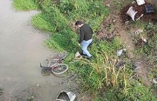 ‘Dur’ ihtarına uymayan bisikletli, bisikleti...