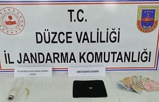 Düzce’de uyuşturucu operasyonunda 3 kişi tutuklandı