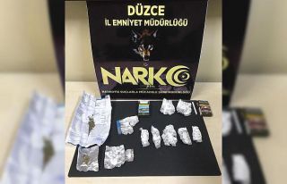 Düzce’de uyuşturucu tacirlerine operasyon: 4 gözaltı