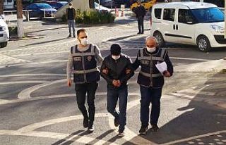 Eczacı kalfası uyuşturucu hap ticaretinden gözaltına...