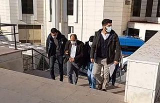 Edremit’te fuhuş operasyonunda 7 gözaltı