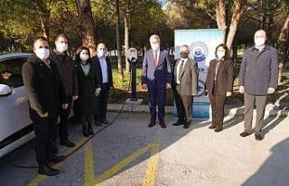 Ege Üniversitesinde “Elektrikli Araç Şarj İstasyonu”...