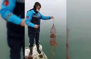 Eğirdir Gölü’nde 386 kerevit pinterine el konuldu