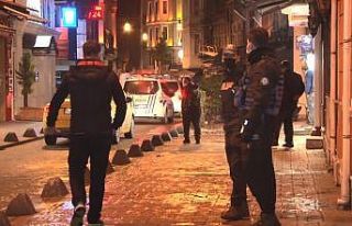 Eğlence mekanında ’korona partisi’ne polis baskını:...