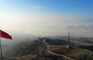 Elazığ’da sis etkili oldu, kent bulutlar altında...