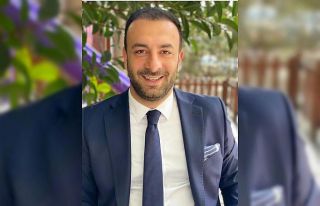 Elazığlı iş adamı, öğrencilere destek için...