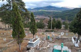 Emekli Orman Muhafaza Memuru, görev yaptığı köyde...