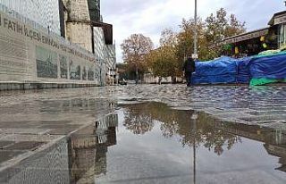 Eminönü Meydanı boş kaldı