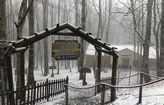 Eriklitepe beyaza büründü