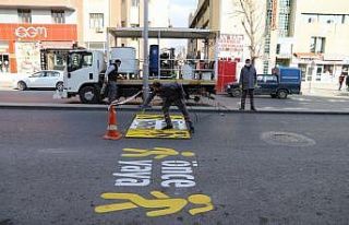 Erzincan’da deforme olan yaya çizgileri boyanarak...