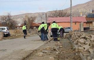 Erzincan’da yol ve kaldırım çalışmaları