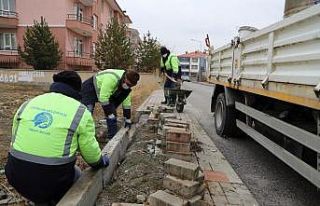 Erzincan’da yol ve kaldırımlarda bakım onarım...
