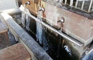 Erzurum’da şadırvanlar buz tuttu