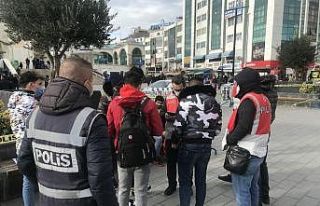 Esenyurt Meydanı’nda oturma izni olmayan yabancı...