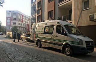 Eşi hastanede tedavi gören yaşlı adam evde ölü...