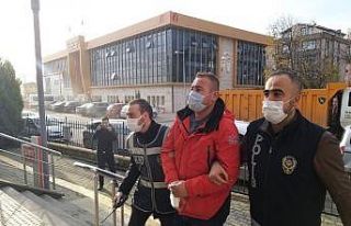 Eski sevgilisini 10 yerinden bıçaklayan zanlı adliyeye...