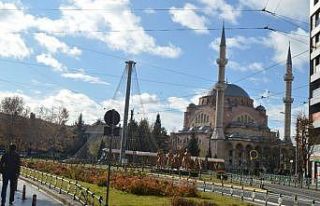 Eskişehir’de güneş yazdan kalma bir gün yaşattı