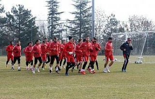 Eskişehirspor Tuzlaspor maçı hazırlıklarını...