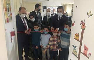 ETÜ Rektörü Prof. Dr. Çakmak’tan devlet korumasındaki...