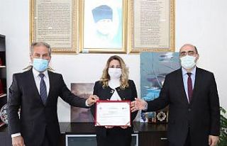 Fen Edebiyat Fakültesine sıfır atık yetki belgesi