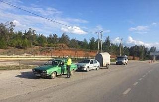 Fethiye’de polis ekipleri yılbaşı öncesinde...