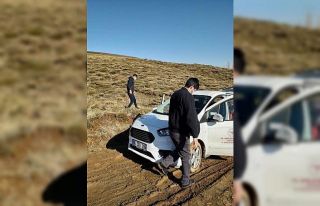 Filyasyon ekibinin aracı çamura battı