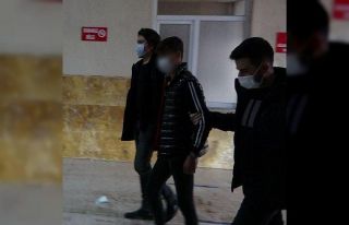 Gençler arasındaki küfür kavgası hastanede bitti:...