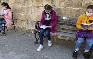 Gercüş’te Ağaçlar Kitaplarla Büyüyor Projesi...