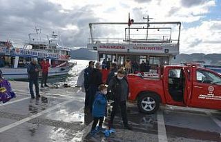Gezi teknesindeki yangın büyümeden söndürüldü
