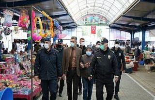 Gönen’de Kaymakam pazarda denetimlerde bulundu