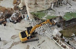 Göreme Belediye Başkanı, oğlunun kaçak yapısını...