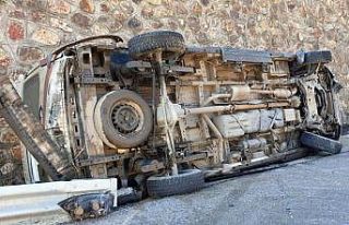 Gümüşhane’de ambulans kaza yaptı: 2 sağlıkçı...
