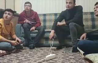 Güneş sistemini tartıştıkları videoları binlerce...