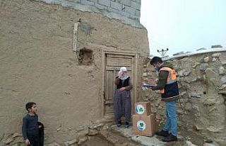 Gürpınar Belediyesinden ihtiyaç sahibi ailelere...