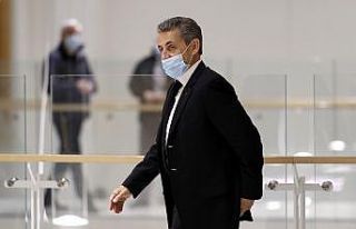 Hakim karşısına çıkan Sarkozy yolsuzluk suçlamalarını...